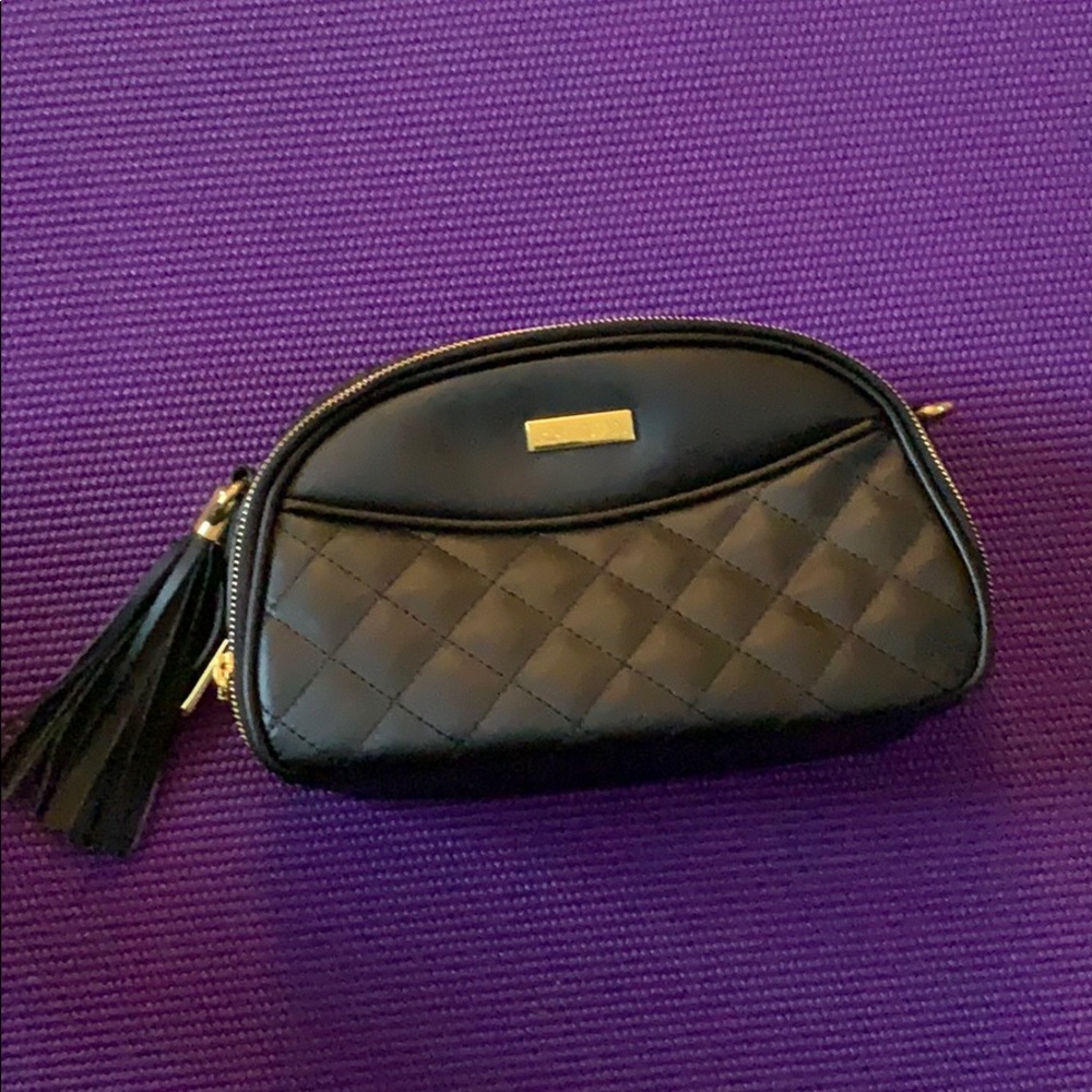 Joy & Iman cross body bag